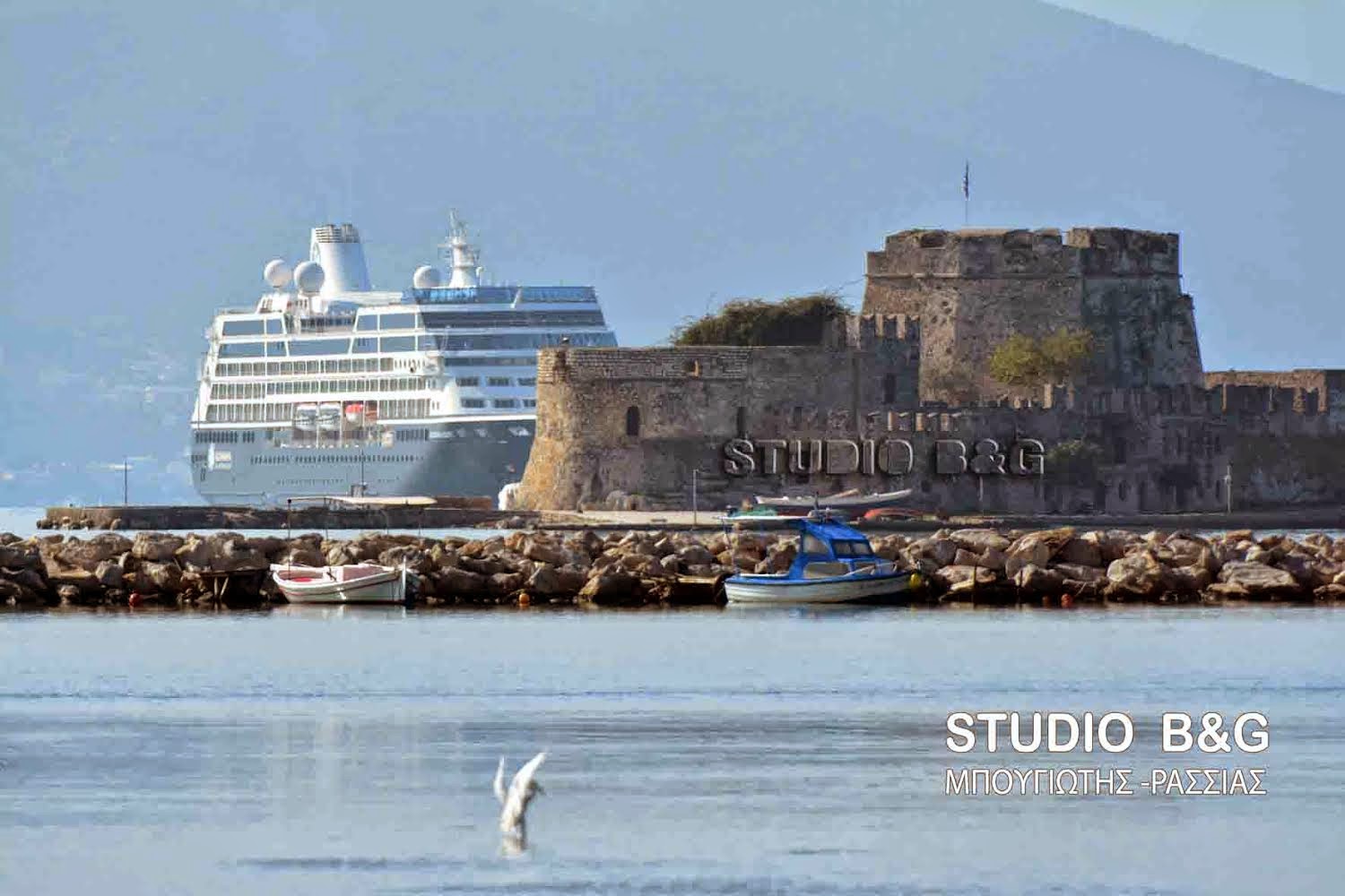 700 τουρίστες με κρουαζιερόπλοιο στο Ναύπλιο - Φωτογραφία 2