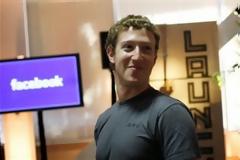 Μάθετε γιατί ο Mark Zuckerberg φοράει πάντα το ίδιο μπλουζάκι