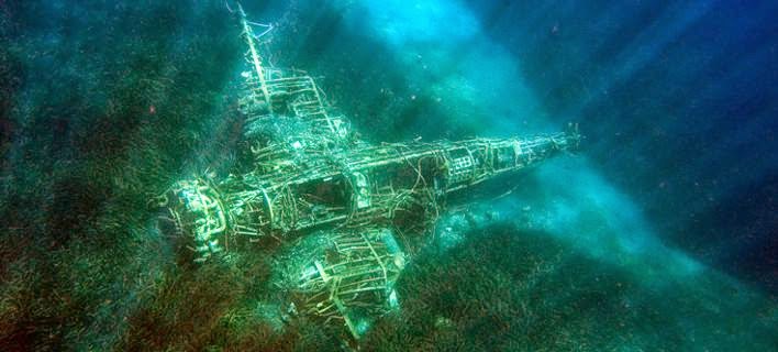 Μαγεία στα νερά της Ηρακλειάς - Το βυθισμένο γερμανικό υδροπλάνο που τρελαίνει τους τουρίστες - Φωτογραφία 1