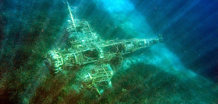 Μαγεία στα νερά της Ηρακλειάς - Το βυθισμένο γερμανικό υδροπλάνο που τρελαίνει τους τουρίστες - Φωτογραφία 2
