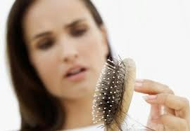 Πέντε λόγοι που χάνετε τα μαλλιά σας... - Φωτογραφία 1