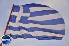ΕΝΤΥΠΩΣΙΑΚΗ ΚΑΙ ΥΠΕΡΗΦΑΝΗ. Έπαρση σημαίας 150 τ.μ. στο λιμάνι της Χίου