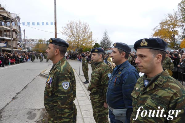 Η στρατιωτική παρέλαση της 102ης επετείου απελευθέρωσης της Καστοριάς (φωτογραφίες – βίντεο) - Φωτογραφία 12