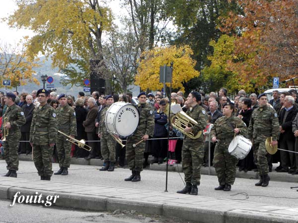 Η στρατιωτική παρέλαση της 102ης επετείου απελευθέρωσης της Καστοριάς (φωτογραφίες – βίντεο) - Φωτογραφία 13