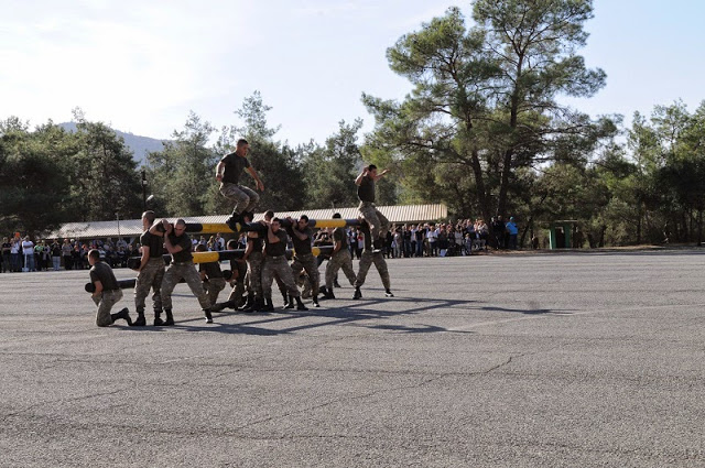 Τελετή απονομής πράσινου μπερέ στους νέους καταδρομείς της 2014 Β΄ ΕΣΣΟ στην Κύπρο - Φωτογραφία 3
