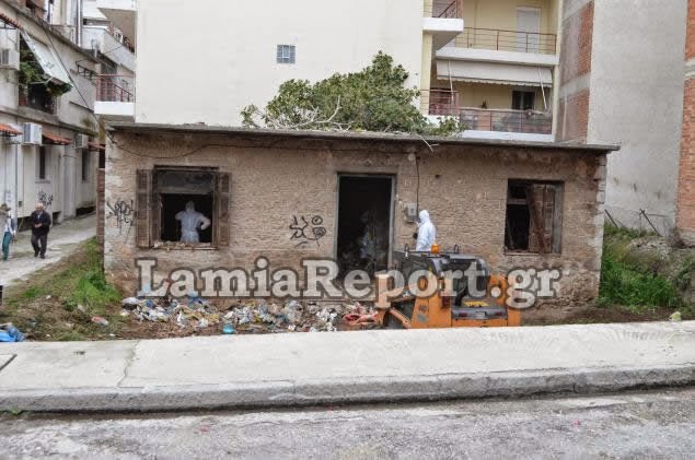 Απίστευτες εικόνες από το σπίτι τρώγλη στο κέντρο της Λαμίας [video + photos] - Φωτογραφία 7