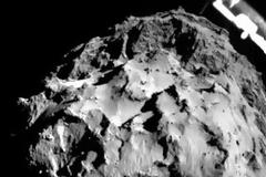 Το ρομπότ Philae στον κομήτη: Η ιστορική στιγμή μέσα από τη μουσική του Βαγγέλη Παπαθανασίου [video]