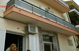 Θρίλερ στην Ανθούπολη με γυναίκα που την πετάνε έξω από το σπίτι της, κλητήρες πασίγνωστης τράπεζας - Φωτογραφία 1