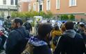Ένταση και δακρυγόνα στη Νομική μεταξύ αστυνομικών και φοιτητών
