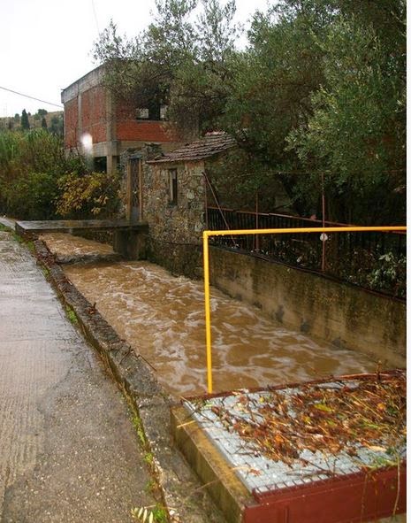 ΣΟΚ: Τεράστια προβλήματα στη Χίο εξαιτίας της κακοκαιρίας - Πλημμύρισαν 15 σπίτια [photos] - Φωτογραφία 3