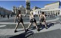 VIDEO &ΦΩΤΟ: Ιταλία - Οι Femen ασχημονούν με τον χριστιανικό σταυρό - Φωτογραφία 10
