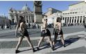 VIDEO &ΦΩΤΟ: Ιταλία - Οι Femen ασχημονούν με τον χριστιανικό σταυρό - Φωτογραφία 13