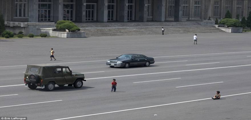 Ο φωτογράφος που αποκλείστηκε δια βίου από τη Β. Κορέα με εντολή Kim Jong Un - Φωτογραφία 2