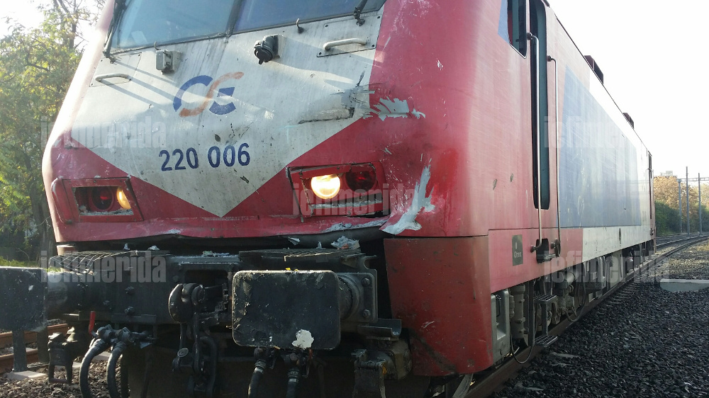 ΝΕΟΤΕΡΑ σχετικά με την τρομακτική σύγκρουση τρένων του ΟΣΕ στο Ρουφ...Δείτε φωτογραφίες από τα... συντρίμμια! [photos] - Φωτογραφία 2