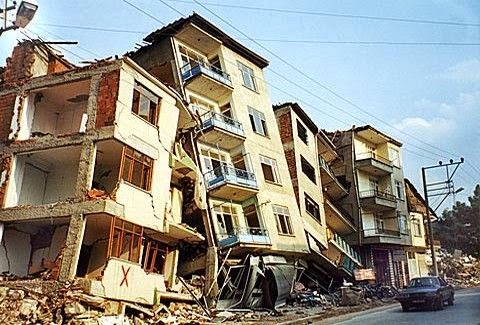 Οι σεισμοί που ΓΚΡΕΜΙΣΑΝ την Ελλάδα και έμειναν στην ιστορία! Ποιοι ήταν οι πιο ισχυροί που έχουν χτυπήσει την χώρα μας; [photos] - Φωτογραφία 1