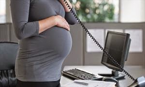 ΦΡΙΚΗ στην Ελλάδα του 2014: Εταιρεία ζητά από έγκυο να ρίξει το παιδί της για να μην χάσει τη δουλειά της - Φωτογραφία 1