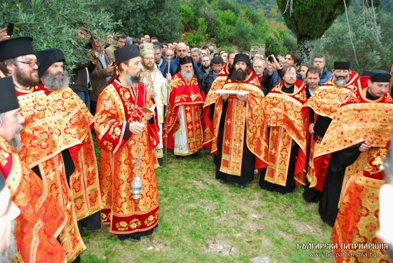 5595 - Φωτογραφίες από την επίσκεψη του Μητροπολίτη Ρούσε κ. Ναούμ (Πατριαρχείου Βουλγαρίας) στην Ιερά Μονή Ζωγράφου Αγίου Όρους - Φωτογραφία 28