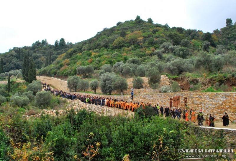 5595 - Φωτογραφίες από την επίσκεψη του Μητροπολίτη Ρούσε κ. Ναούμ (Πατριαρχείου Βουλγαρίας) στην Ιερά Μονή Ζωγράφου Αγίου Όρους - Φωτογραφία 29