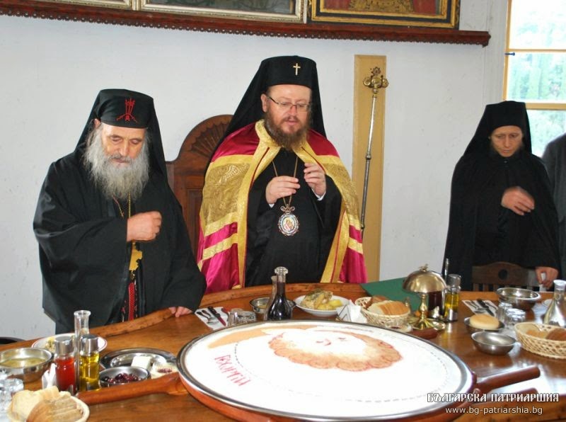 5595 - Φωτογραφίες από την επίσκεψη του Μητροπολίτη Ρούσε κ. Ναούμ (Πατριαρχείου Βουλγαρίας) στην Ιερά Μονή Ζωγράφου Αγίου Όρους - Φωτογραφία 32