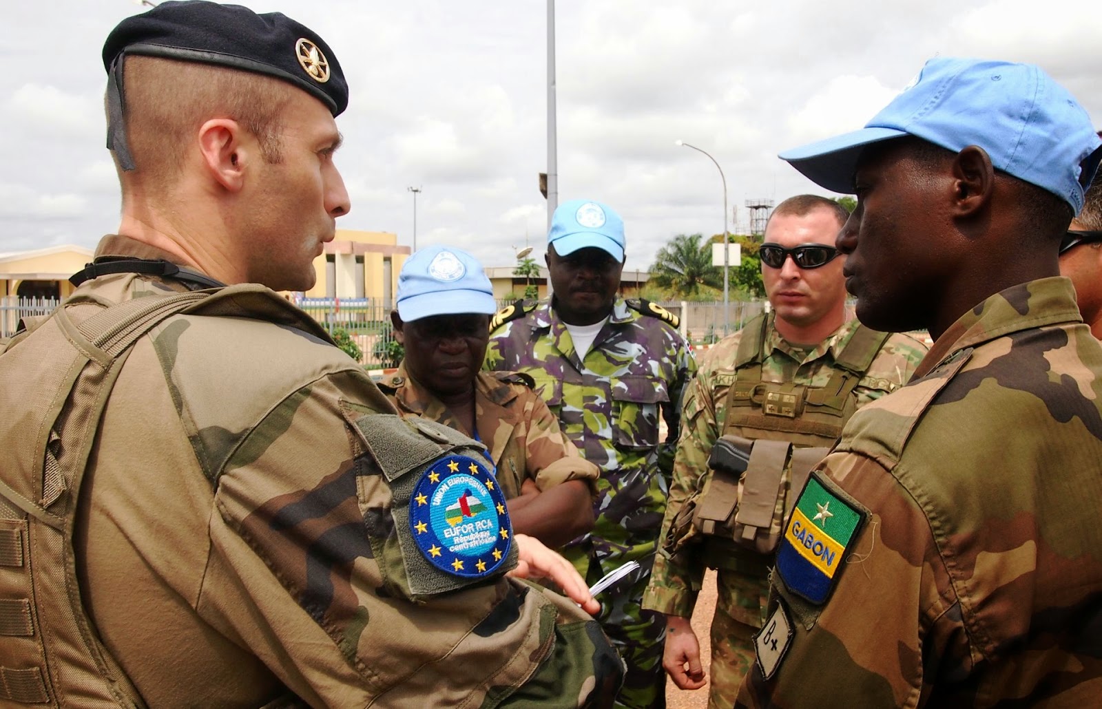 Ευρωπαϊκό Στρατηγείο Λάρισας: «Αποστολή Εξετελέσθη!» Παραδόθηκε εν χρόνω η ασφάλεια του διεθνούς αεροδρομίου του Bangui στις δυνάμεις των Ηνωμένων Εθνών MINUSCA - Φωτογραφία 6