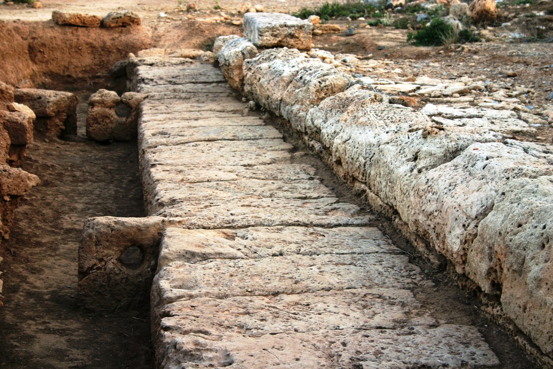 Ένα αρχαίο λιμάνι στα Φαλάσαρνα, μοναδικό στον κόσμο: Αρχαιολογικοί θησαυροί στην σκιά της Αμφίπολης - Φωτογραφία 2