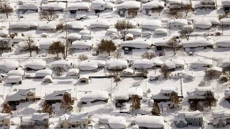 ΤΡΟΜΑΚΤΙΚΕΣ εικόνες: Τους κάλυψε το χιόνι στην Αμερική [photos] - Φωτογραφία 1
