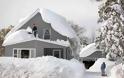 ΤΡΟΜΑΚΤΙΚΕΣ εικόνες: Τους κάλυψε το χιόνι στην Αμερική [photos] - Φωτογραφία 6