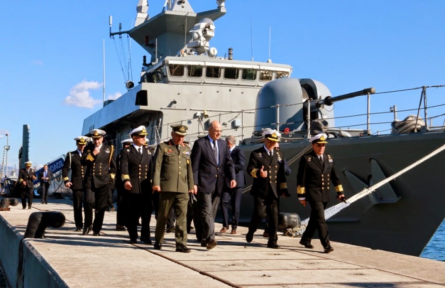 Επίσκεψη ΥΕΘΑ Νίκου Δένδια στο Αρχηγείο Στόλου και σε Πολεμικά πλοία στο Ναύσταθμο Σαλαμίνος - Φωτογραφία 31