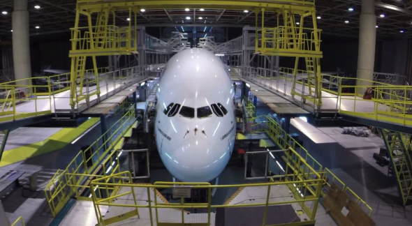 Δείτε πως είναι να διαλύεις ένα Airbus A380 μέσα σε 2 λεπτά [video] - Φωτογραφία 1