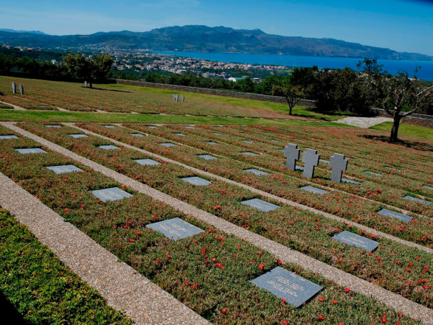 Οι Ατίμητοι Νεκροί της Μεγάλης Μάχης της Ελλάδας του 1940 – 1941 - Φωτογραφία 22