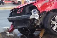 Ηράκλειο: Τρελή πορεία Ι.Χ στην 62 Μαρτύρων – Έπεσε σε στάση λεωφορείου και εγκατέλειψε το όχημα μετά