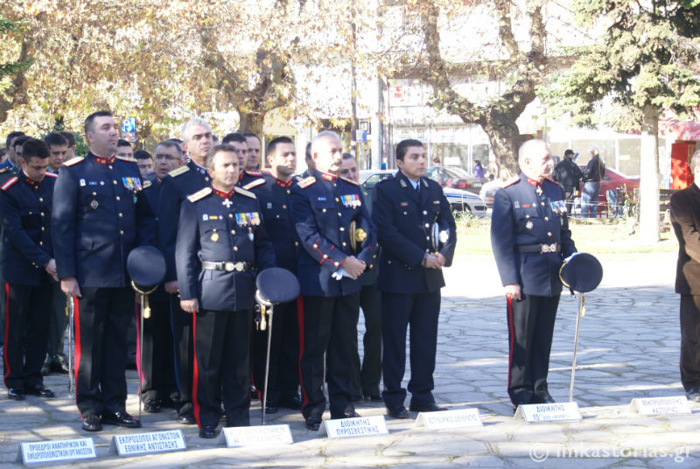 Δοξολογία για τον εορτασμό των Ενόπλων Δυνάμεων στην Καστοριά (ΦΩΤΟ) - Φωτογραφία 17