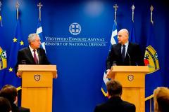 Επίσκεψη του Προέδρου της Δημοκρατικής Αριστεράς Φώτη Κουβέλη στο ΥΠΕΘΑ