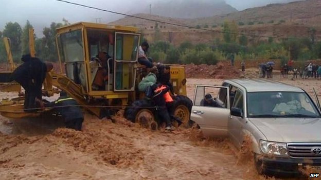 Στους 35 οι νεκροί από τις πλημμύρες στο Μαρόκο - Δείτε φωτογραφίες που σοκάρουν - Φωτογραφία 4