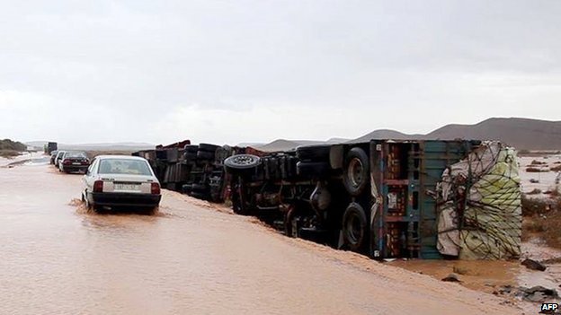 Στους 35 οι νεκροί από τις πλημμύρες στο Μαρόκο - Δείτε φωτογραφίες που σοκάρουν - Φωτογραφία 5
