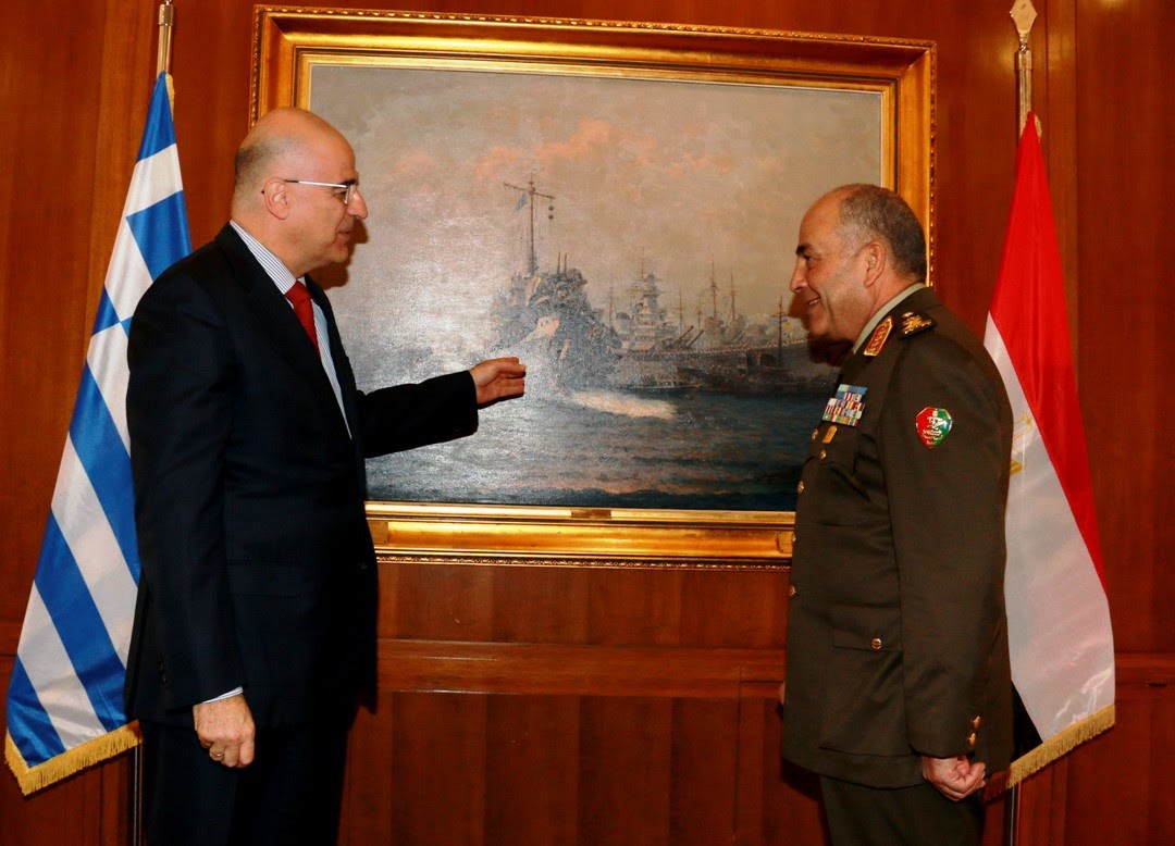 Συνάντηση ΥΕΘΑ Νίκου Δένδια με τον Αρχηγό των Ενόπλων Δυνάμεων της Αραβικής Δημοκρατίας της Αιγύπτου - Φωτογραφία 2