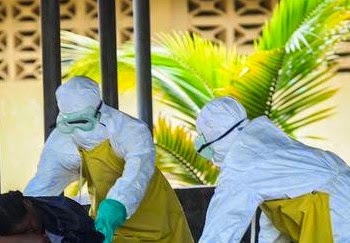 Σιέρα Λεόνε: Νεκροθάφτες άφησαν στον δρόμο πτώματα ανθρώπων που είχαν πεθάνει από Έμπολα! - Φωτογραφία 1