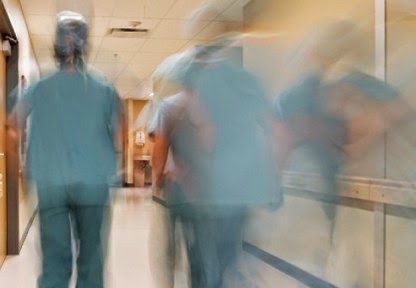 Στο «κόκκινο» τα νοσοκομεία της Θεσσαλονίκης – Κινδυνεύουν ζωές καταγγέλλουν οι γιατροί... - Φωτογραφία 1