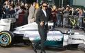 Formula 1: Ανανεώνει με Mercedes ο Χάμιλτον