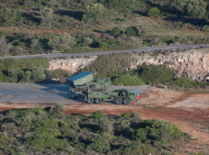 Ελικόπτερα Apache και εκτοξευτής πυραύλων «ταρακούνησαν» το Πεδίο Βολής Κρήτης [photos] - Φωτογραφία 8