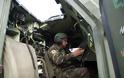 Ελικόπτερα Apache και εκτοξευτής πυραύλων «ταρακούνησαν» το Πεδίο Βολής Κρήτης [photos] - Φωτογραφία 12