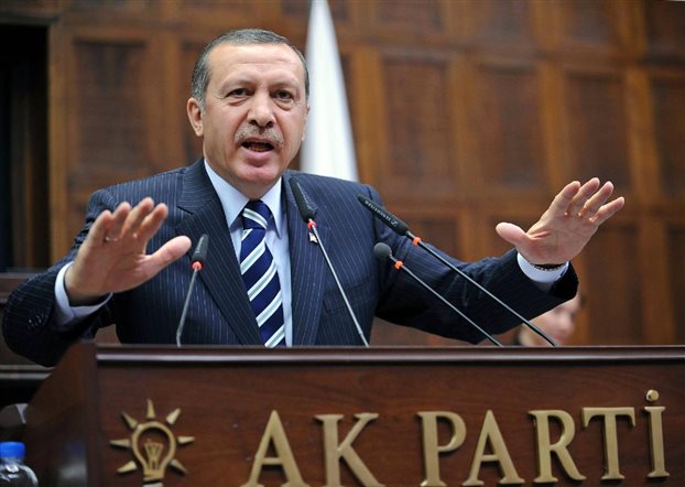 Το όργιο της φίμωσης του Τύπου στην Τουρκία - Απαγορεύεται ακόμη και η απλή καταγραφή γεγονότων - Φωτογραφία 1