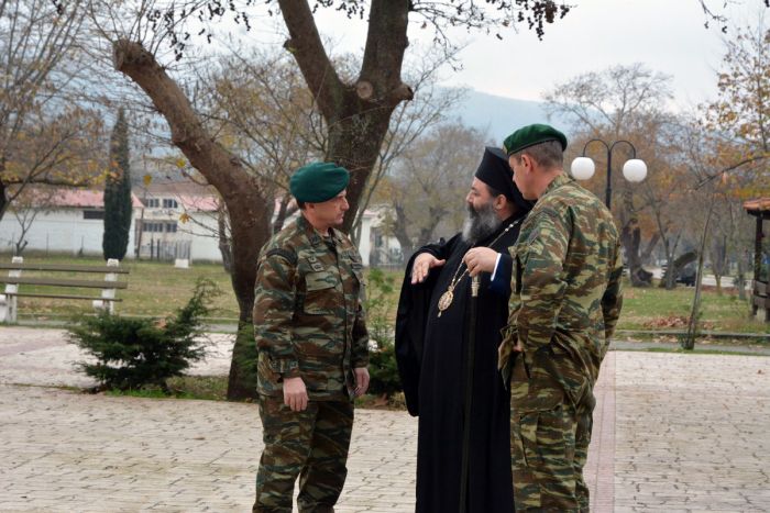 Ο Μητροπολίτης Λαγκαδά Ιωάννης στην 1η Ταξιαρχία Καταδρομών (ΦΩΤΟ) - Φωτογραφία 4