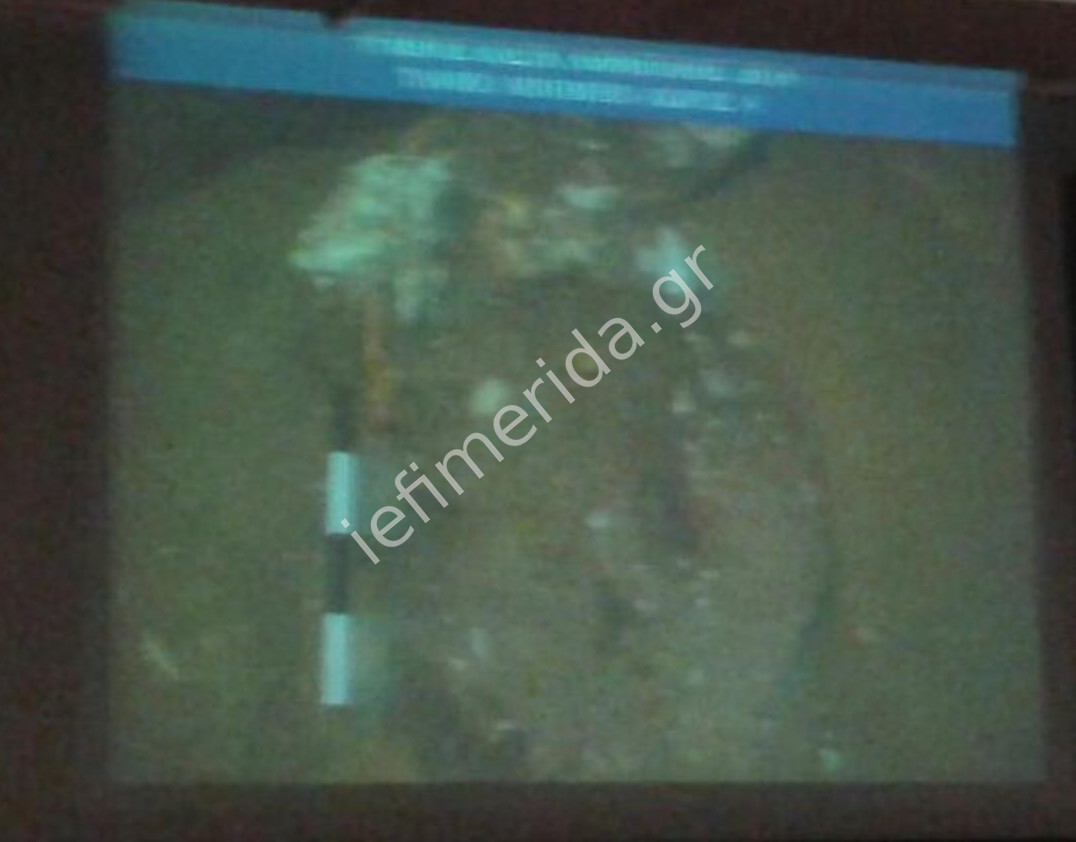 Ετσι βρέθηκε ο σκελετός του αρχαίου νεκρού στην Αμφίπολη... [photos] - Φωτογραφία 3