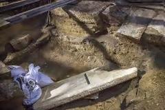 Ετσι βρέθηκε ο σκελετός του αρχαίου νεκρού στην Αμφίπολη... [photos]