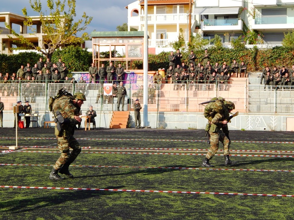 Τελετή Αποφοίτησης Μόνιμων Λοχιών Διοικητικών ΣΜΥ 2014 του Τμήματος Μονίμων Υπαξιωματικών της ΣΠΖ - Φωτογραφία 6