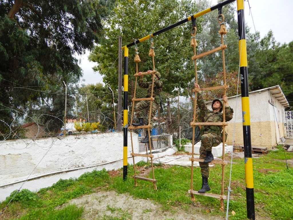 Τελετή Αποφοίτησης Μόνιμων Λοχιών Διοικητικών ΣΜΥ 2014 του Τμήματος Μονίμων Υπαξιωματικών της ΣΠΖ - Φωτογραφία 8