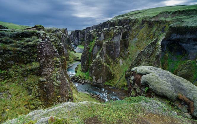 Fjaðrárgljúfur: Ένα από τα ομορφότερα φαράγγια στον κόσμο [photos] - Φωτογραφία 5