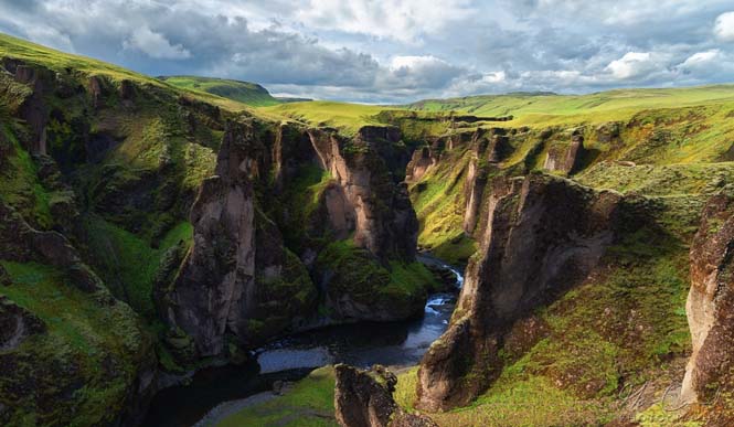Fjaðrárgljúfur: Ένα από τα ομορφότερα φαράγγια στον κόσμο [photos] - Φωτογραφία 7