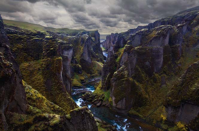 Fjaðrárgljúfur: Ένα από τα ομορφότερα φαράγγια στον κόσμο [photos] - Φωτογραφία 8